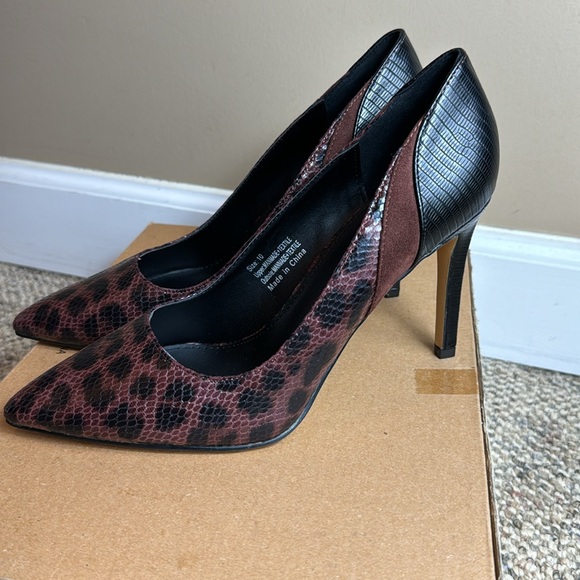 NWOT - NY&C/New York & Company Madison Heel, Pointed Toe, Rubber Sole, Size 10 - Picture 3 of 16